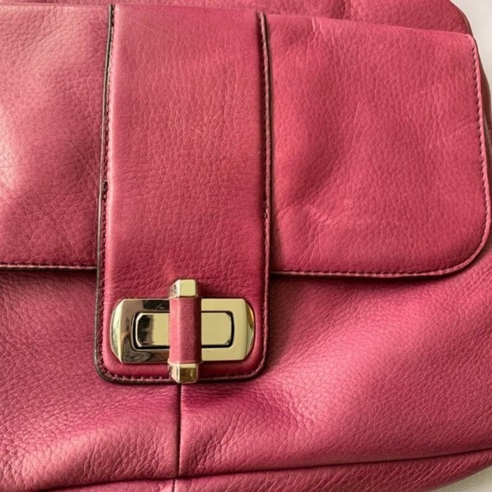 B. Makowsky Purple Messenger Style Crossbody Bag - Picture 7 of 8